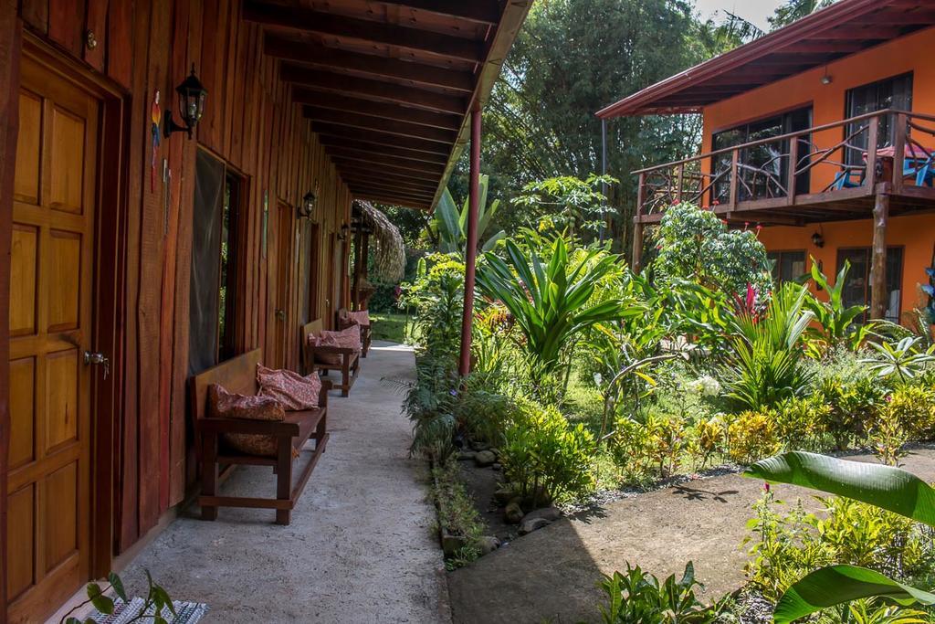 Guava Lodge Playa Matapalo Exterior photo